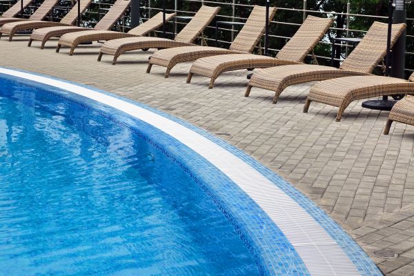 Cost of Poolside Hardscaping in Arlington Heights